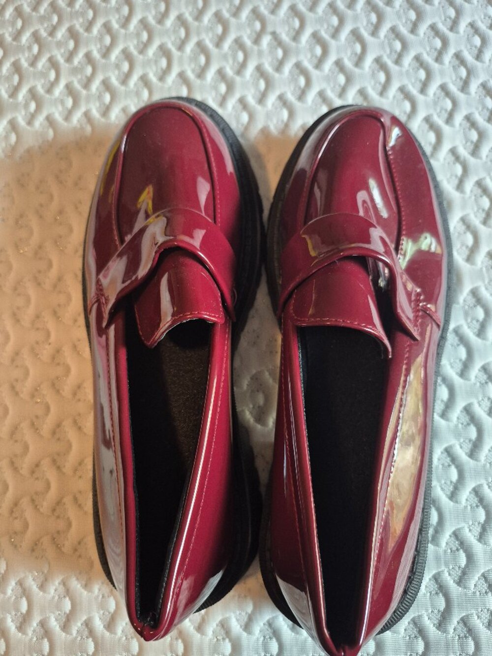 Burgundy chunky shoes